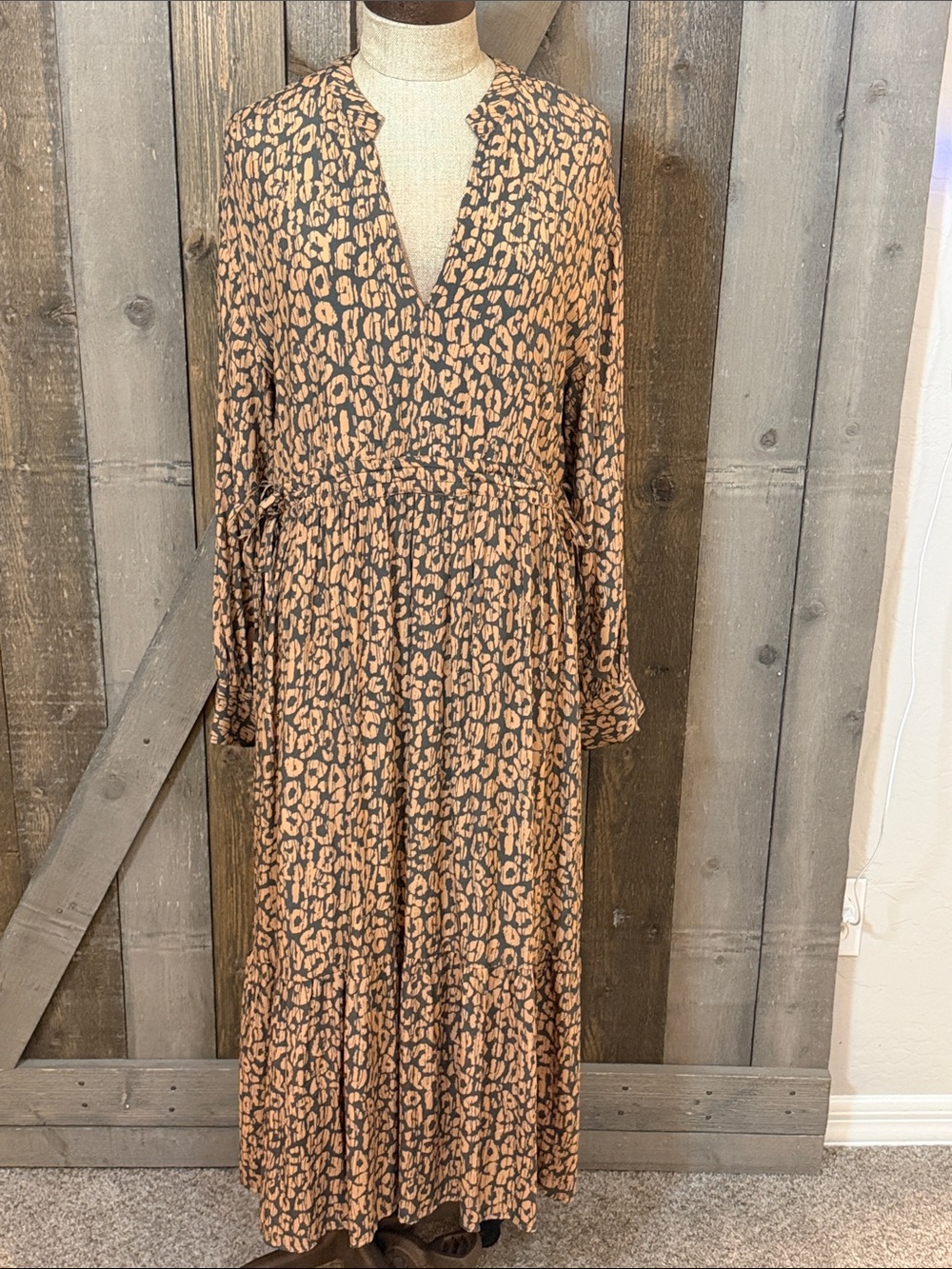 Rails Leopard Animal Print Midi Dress Long Sleeve Tie Waist Flowy Boho Fall